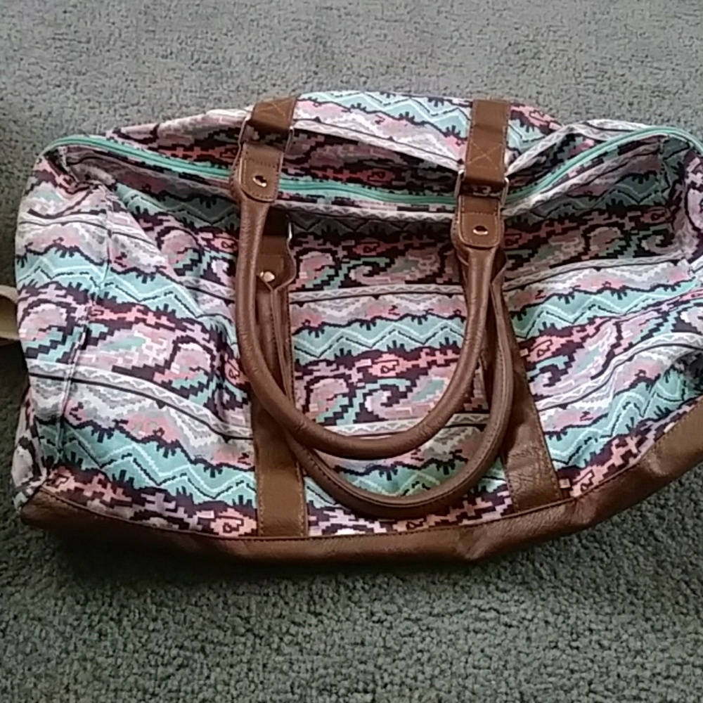 CUTE duffle/ tote travel bag!!